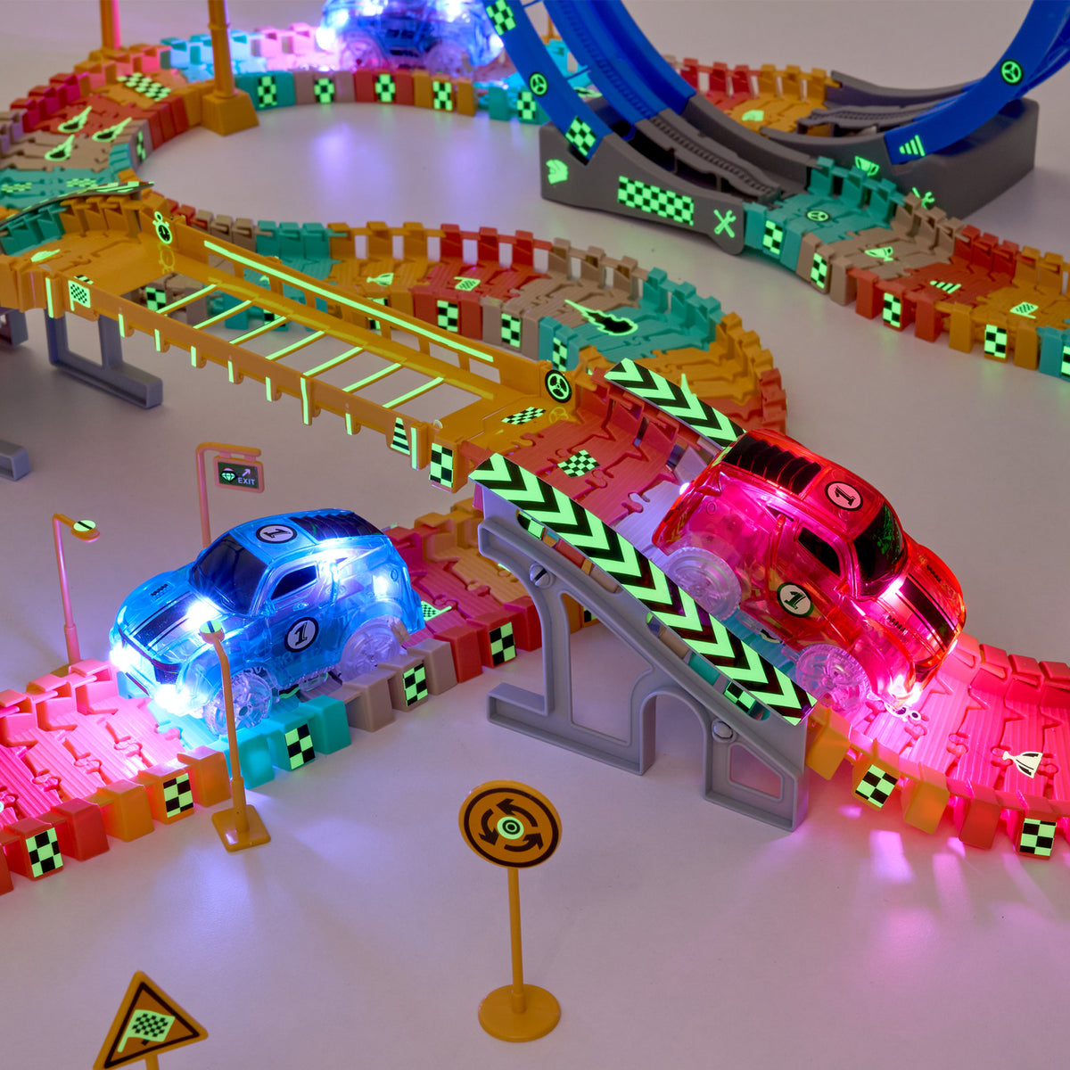 Xtra Racers & 4x4's Bundle – 4 Light-Up Cars